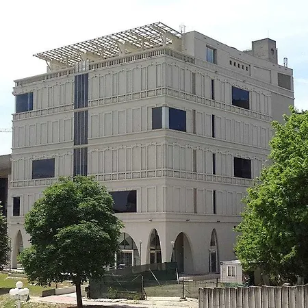 Square فندق سكوبجي